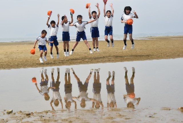 記念撮影　みんなでジャンプ