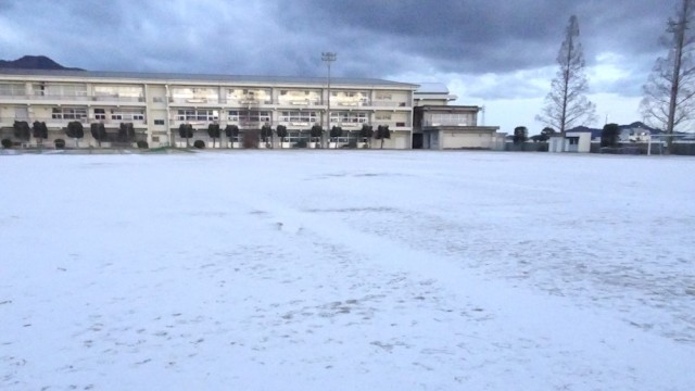 豊中中学校_雪景色.jpg